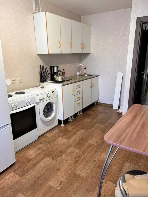 Сдается двухкомнатная квартира в новом доме по ул. Сун-Ят-Сена, остановка ХБК, Уфа - Аренда квартир в Уфа