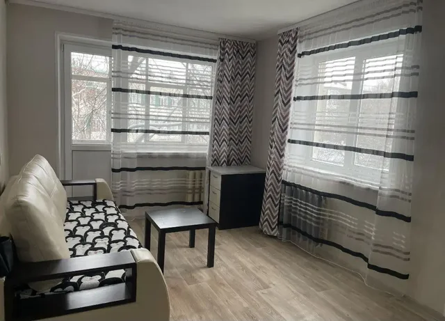 Сдается однокомнатная квартира в Черниковке, Уфа - Дома, дачи, коттеджи в Уфа