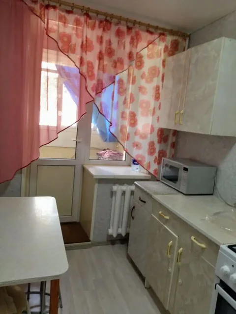 Сдается однушка в Уфе на ул. Российской - Дома, дачи, коттеджи в Уфа