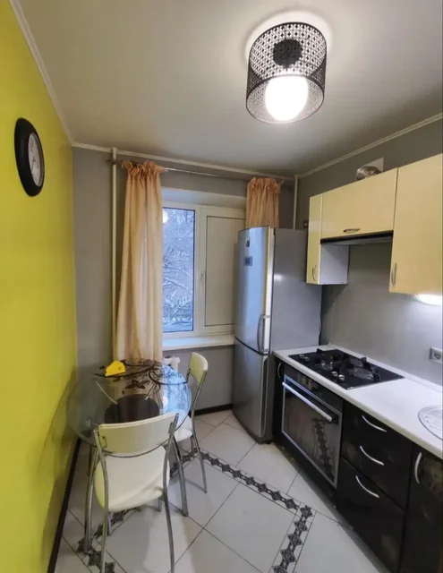 Сдается однокомнатная квартира в центре Уфы - Дома, дачи, коттеджи в Уфа