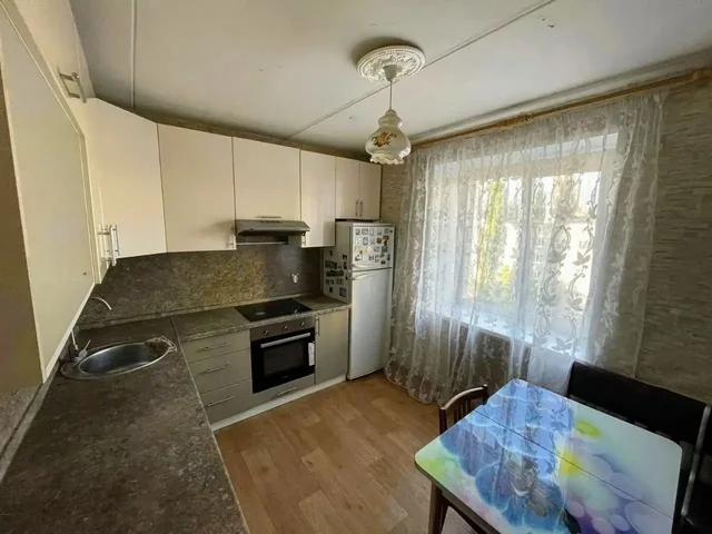 Сдается однушка в кирпичном доме в Зеленой роще - Дома в Уфа