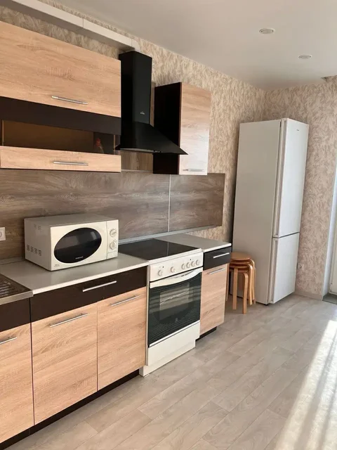 Сдается 1 комнатная квартира в Уфе - Дома в Уфа