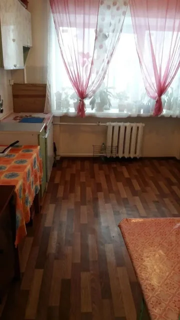 Сдается изолированная комната в семейном общежитии блочного типа - Дома в Уфа