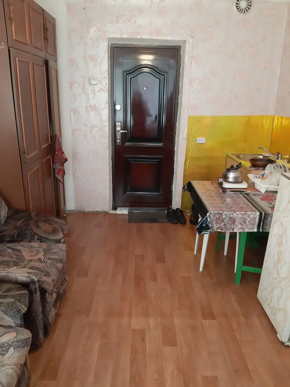 Сдается изолированная комната в семейном общежитии Уфы - Аренда комнат (Недвижимость) в Уфа