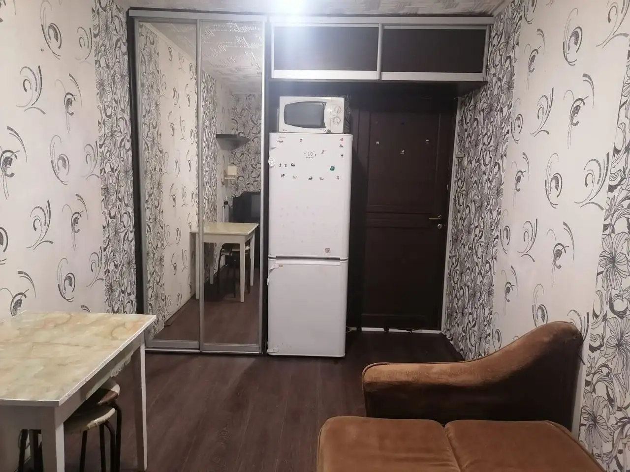 Сдается изолированная комната в трехкомнатной квартире - Аренда комнат (Недвижимость) в Уфа