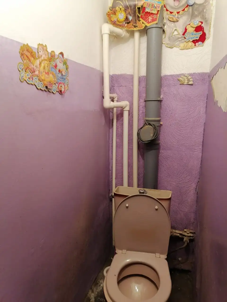 Сдается изолированная комната в трехкомнатной квартире - Аренда комнат (Недвижимость) в Уфа