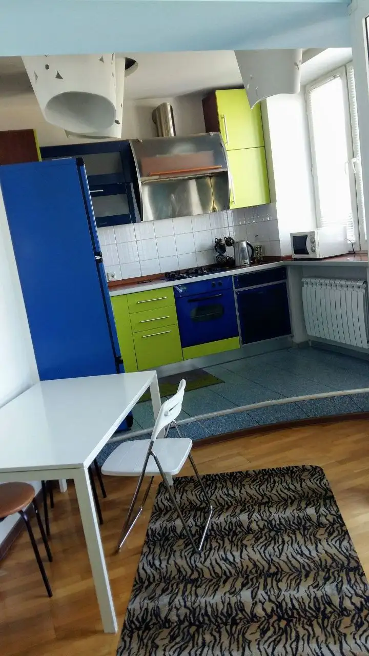 Сдается трешка с ремонтом и мебелью на Проспекте Октября - Аренда квартир (Недвижимость) в Уфа