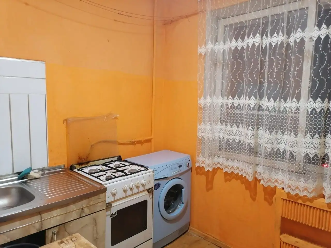 Сдается изолированная комната в трехкомнатной квартире - Аренда жилья (Недвижимость) в Уфа