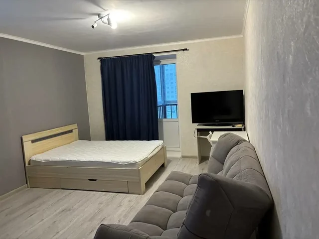 Сдается квартира студия в Зелёной роще - Земельные участки в Уфа