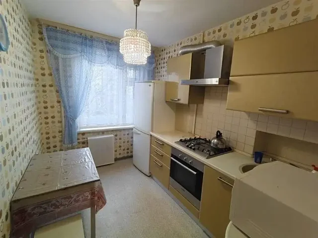 Сдается двухкомнатная квартира с ремонтом - частное объявление в Уфа