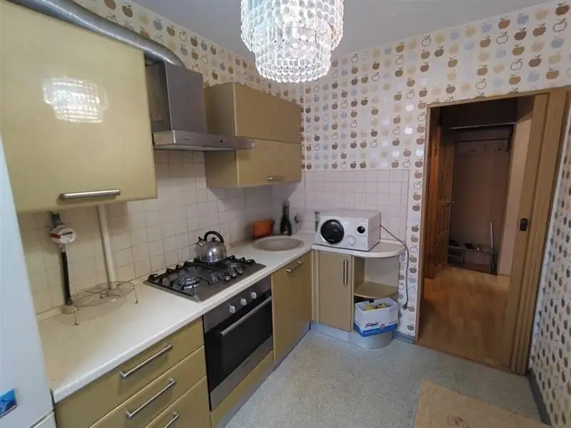 Сдается двухкомнатная квартира с ремонтом - Аренда квартир (Недвижимость) в Уфа