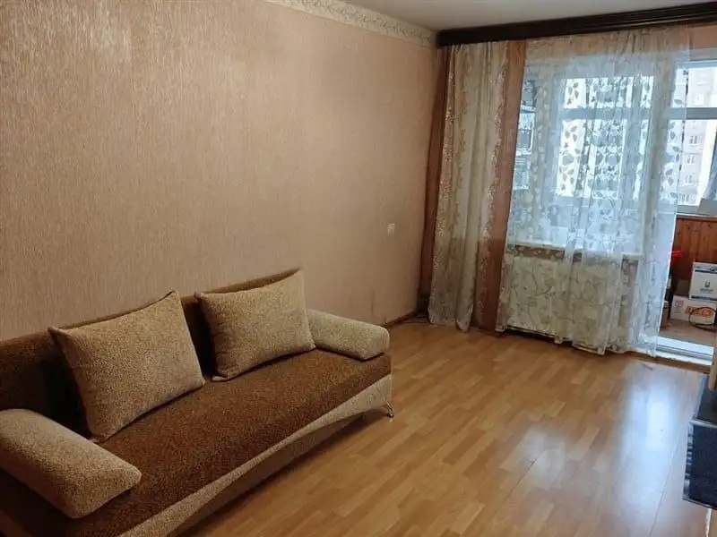 Сдается двухкомнатная квартира с ремонтом - Аренда квартир (Недвижимость) в Уфа