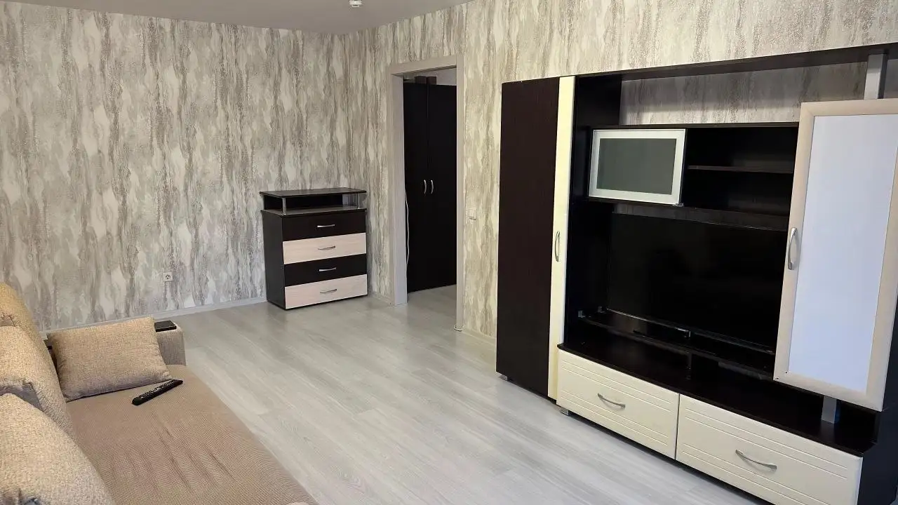 Сдается двухкомнатная квартира в Кузнецовском Затоне - Квартиры (Недвижимость) в Уфа