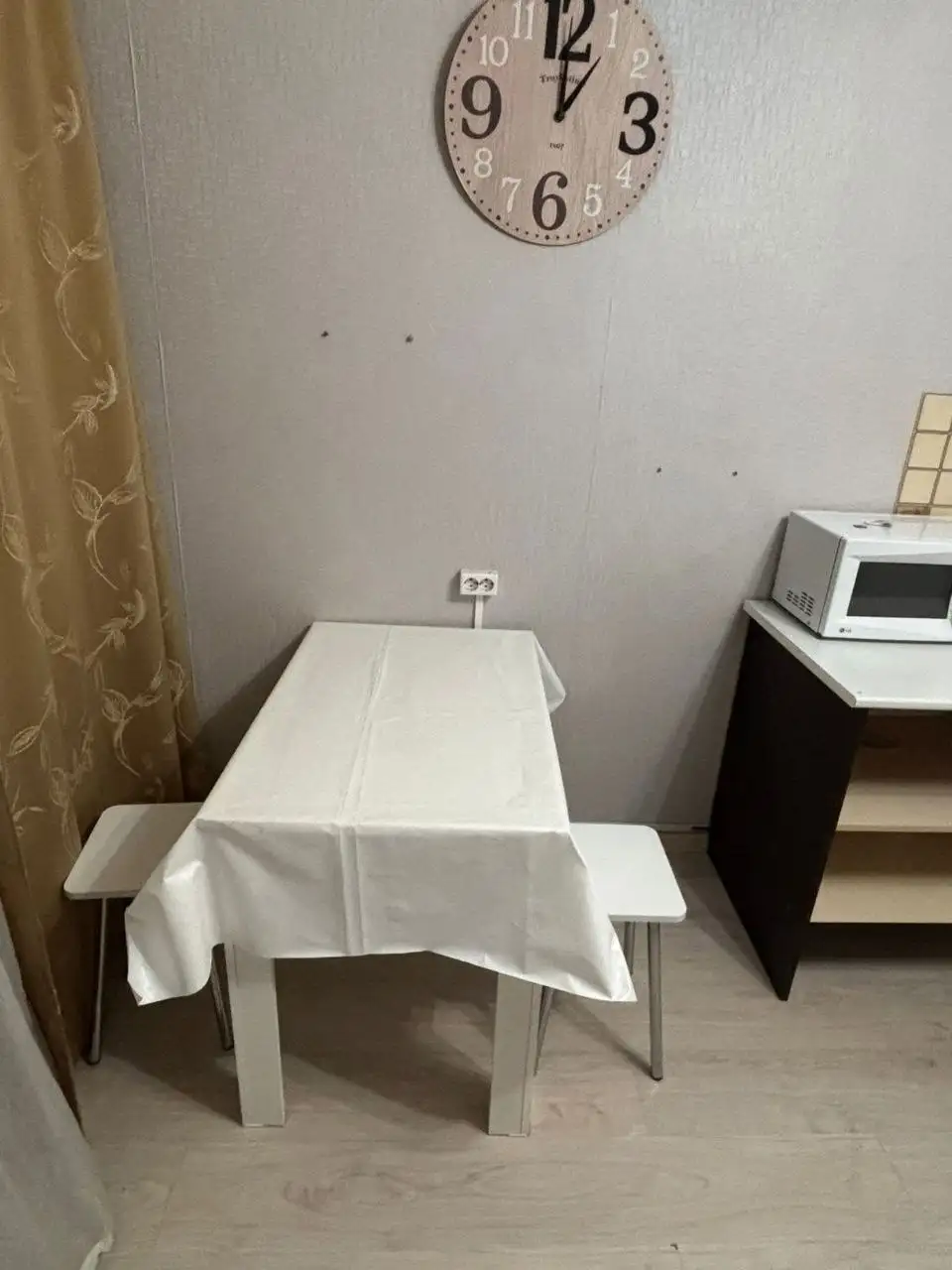 Сдам студию на Адмирала Макарова - Квартира посуточно (Недвижимость) в Уфа