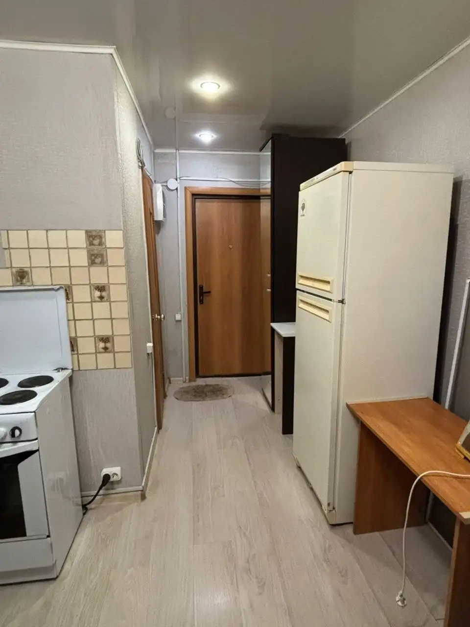 Сдам студию на Адмирала Макарова - Квартира посуточно (Недвижимость) в Уфа