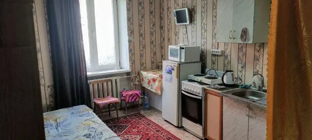 Сдам малосемейку в центре Уфы - Аренда комнат в Уфа