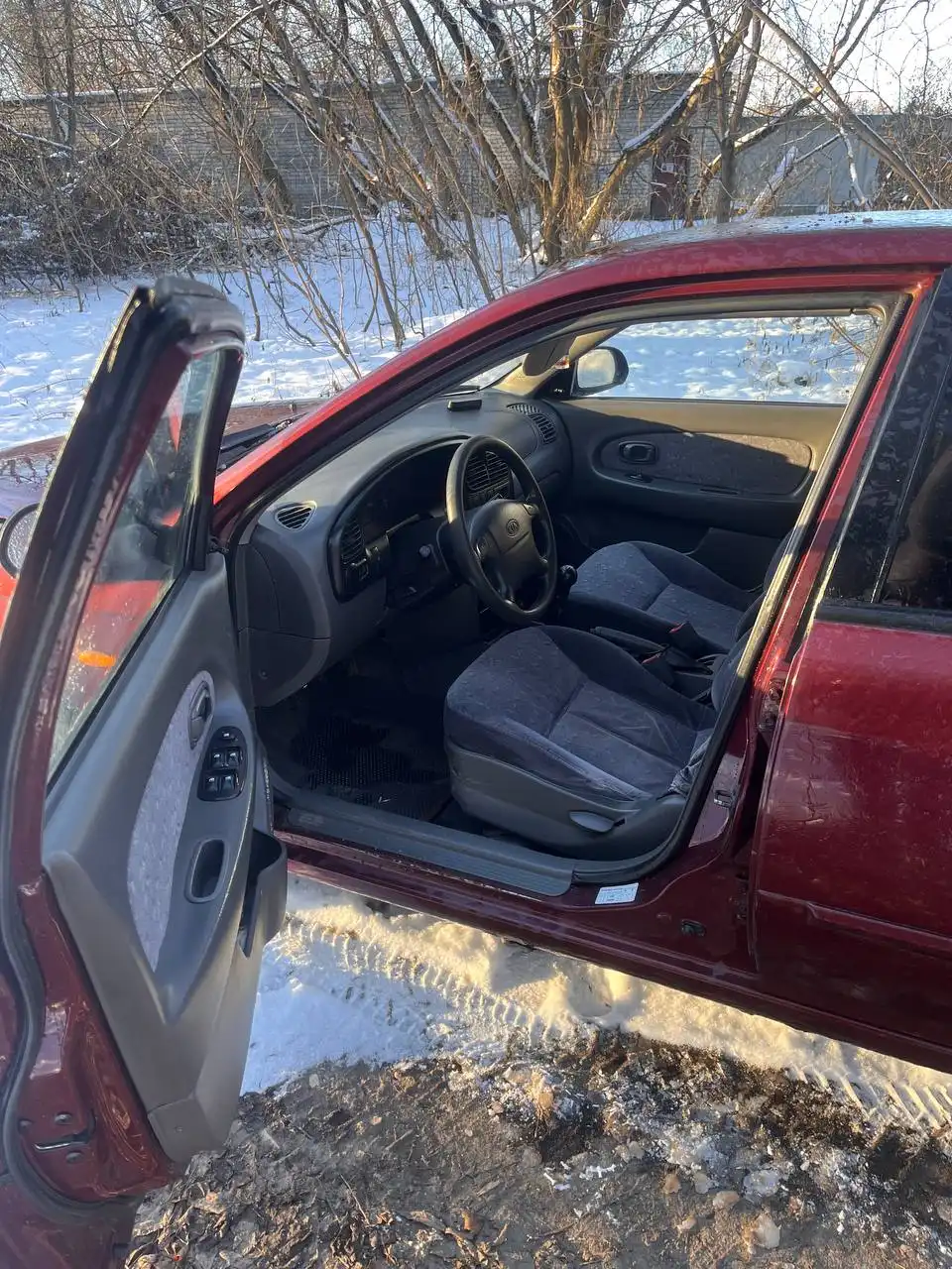 Продажа автомобиля Механика 1.6 101лс после ДТП