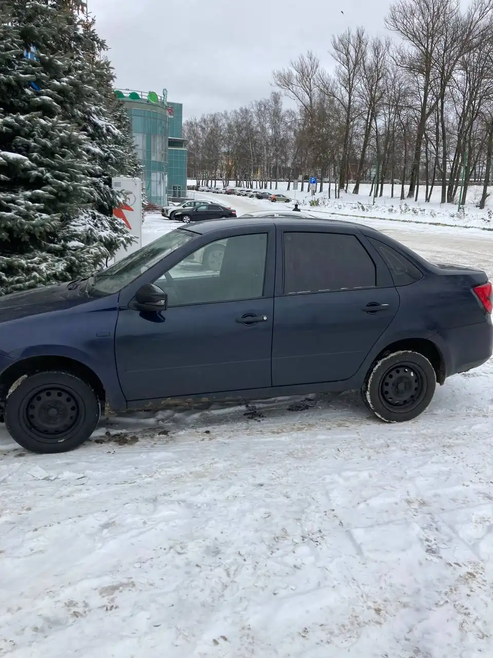 Продам автомобиль 2013 года