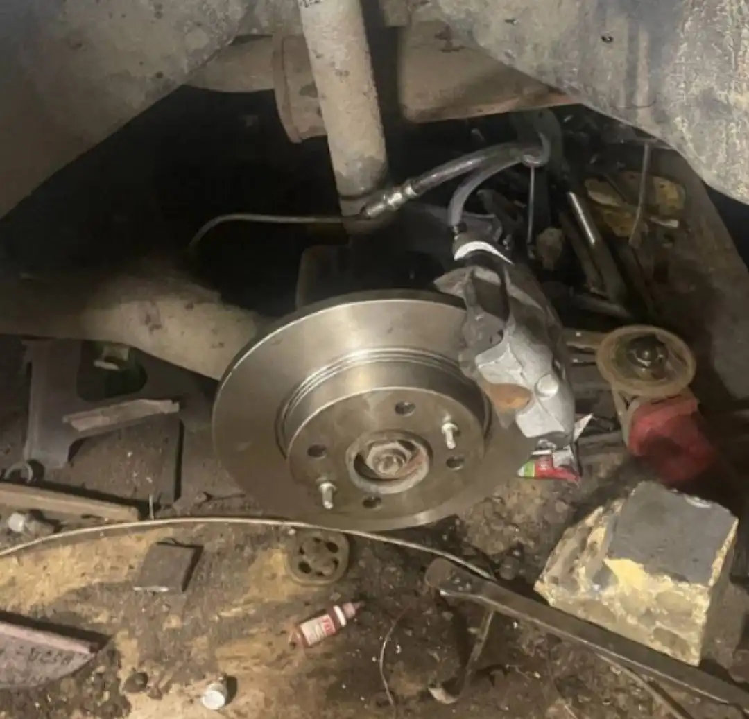 Продажа запчастей и деталей для автомобиля Приора