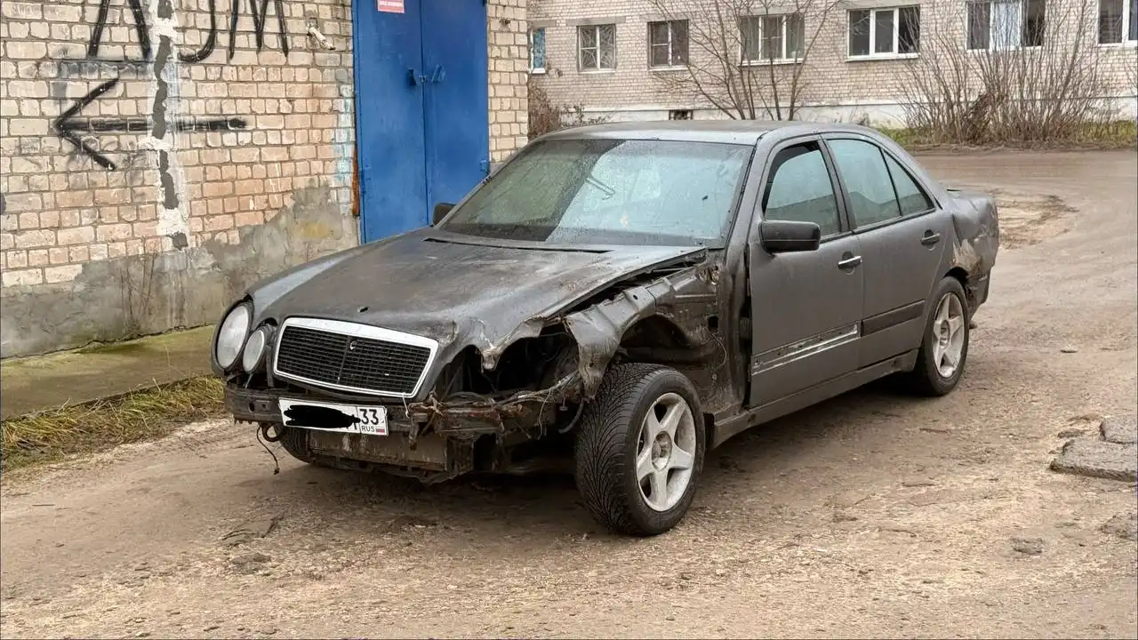 Продажа или обмен автомобиля 1996 года с механической коробкой передач - Авто в Нижний Новгород