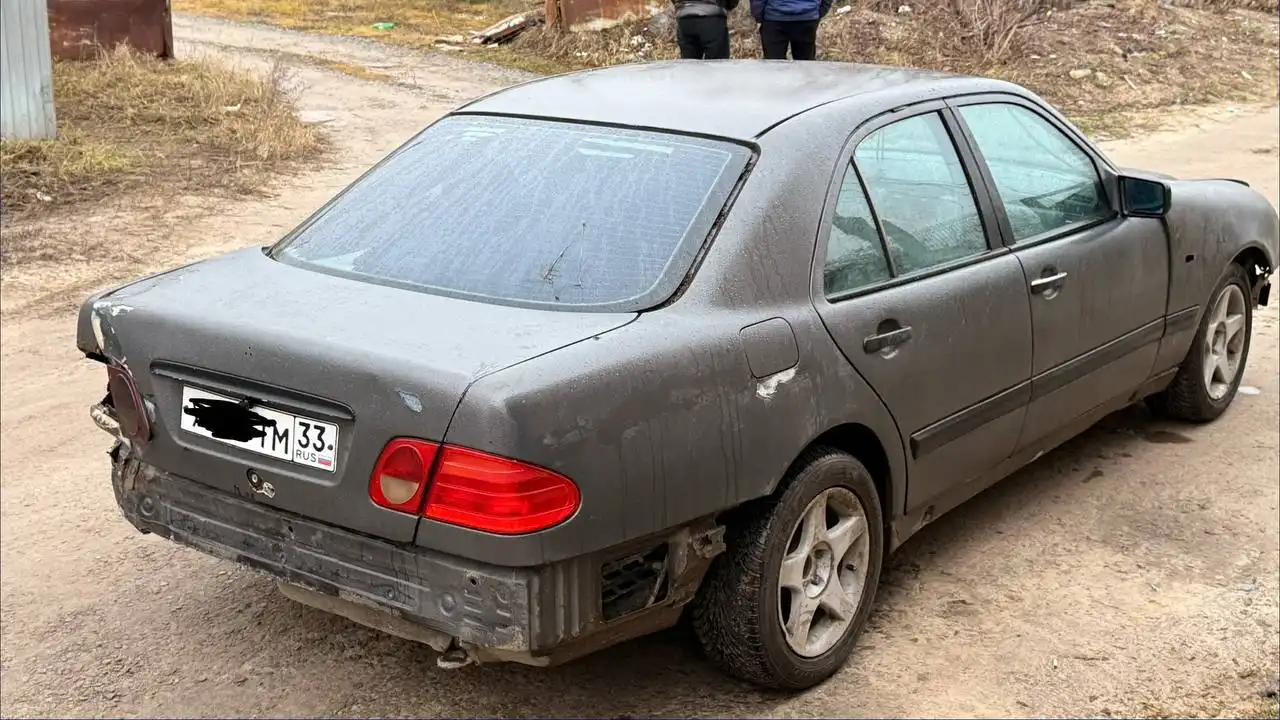 Продажа или обмен автомобиля 1996 года с механической коробкой передач - Авто в Нижний Новгород