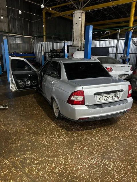 Продажа автомобиля с модифицированной подвеской и аудиосистемой - Авто в Нижний Новгород