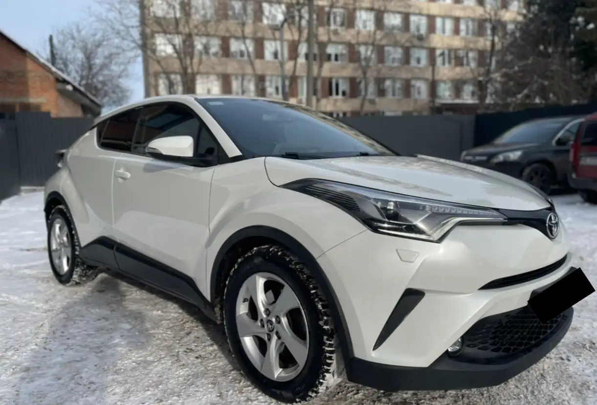 Toyota C-HR 2017 б/у - Легковые автомобили (Авто) в Нижний Новгород