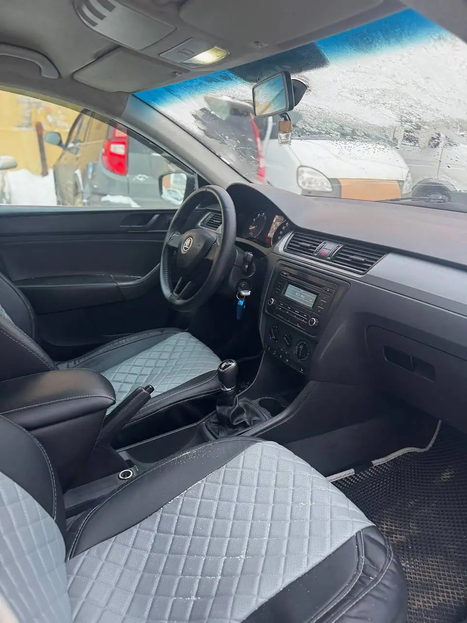 Продажа Skoda Rapid 2015 года - Легковые автомобили (Авто) в Нижний Новгород