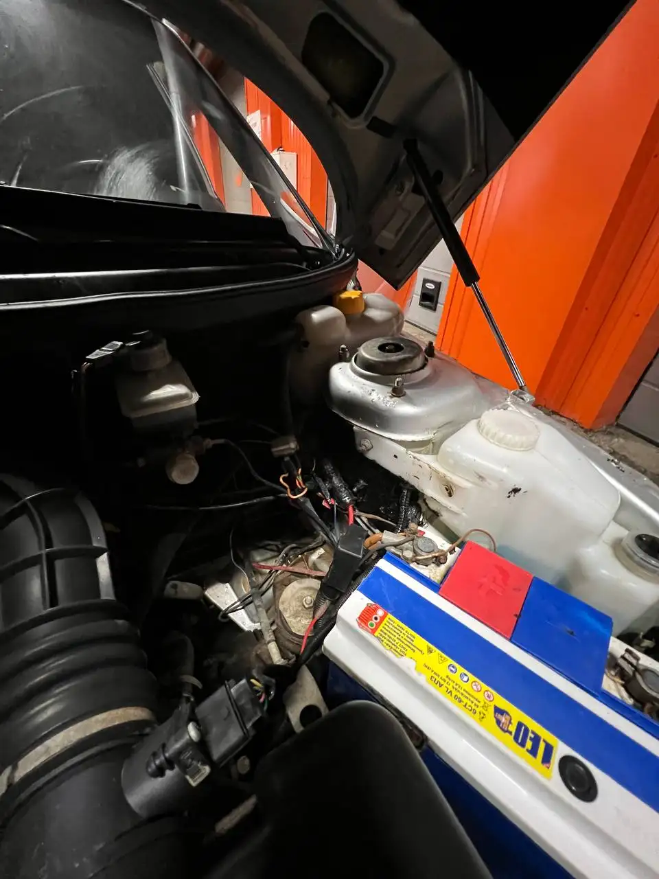 Продажа автомобиля 2010 года выпуска с целым кузовом и учётом - Авто в Нижний Новгород