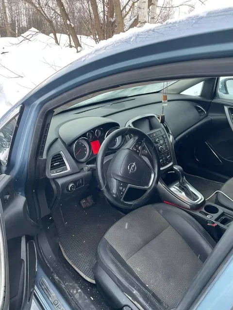 Продажа автомобиля Volkswagen Tiguan 2011 года с пробегом 210 тыс. км - Мото в Нижний Новгород