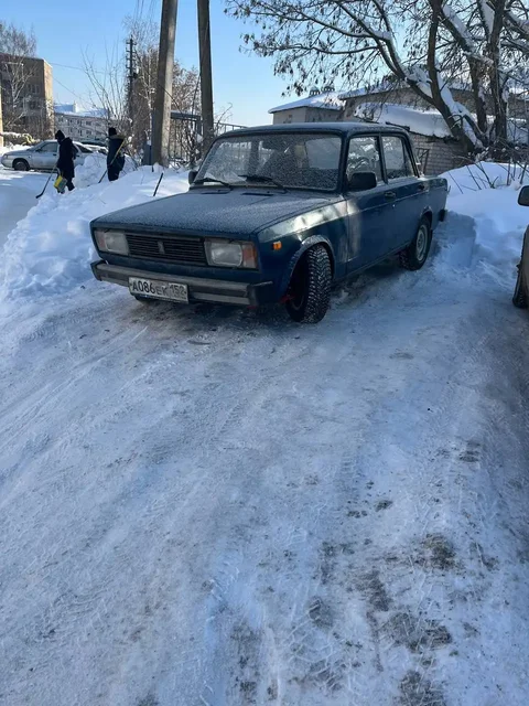 ВАЗ 2105 2002 года выпуска с новой подвеской - Двигатели и КПП в Нижний Новгород