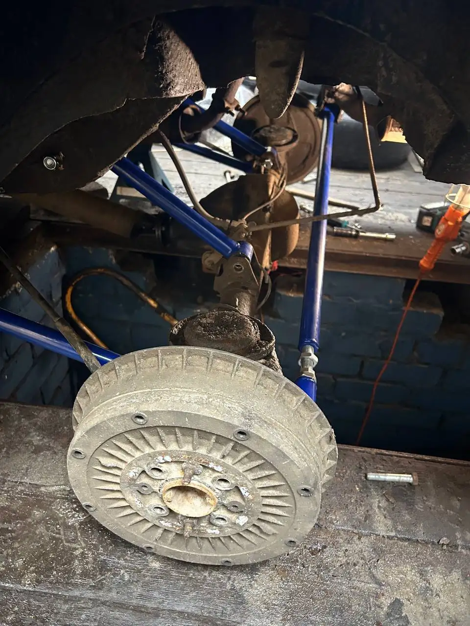 ВАЗ 2105 2002 года выпуска с новой подвеской - Авто в Нижний Новгород