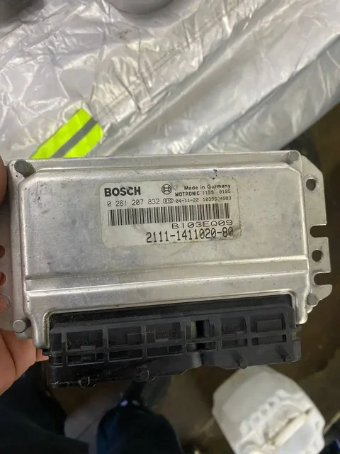 Запчасти для авто: двигатель, КПП, стартер, балка, кулаки, бак, стекло - Запчасти для ВАЗ в Нижний Новгород