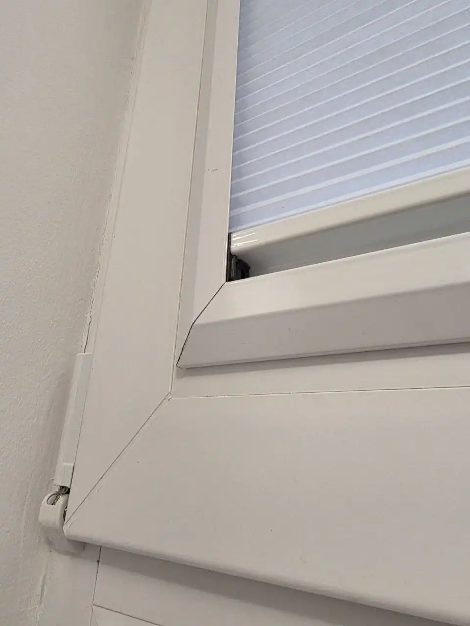 Блэкаут-шторы без сверления