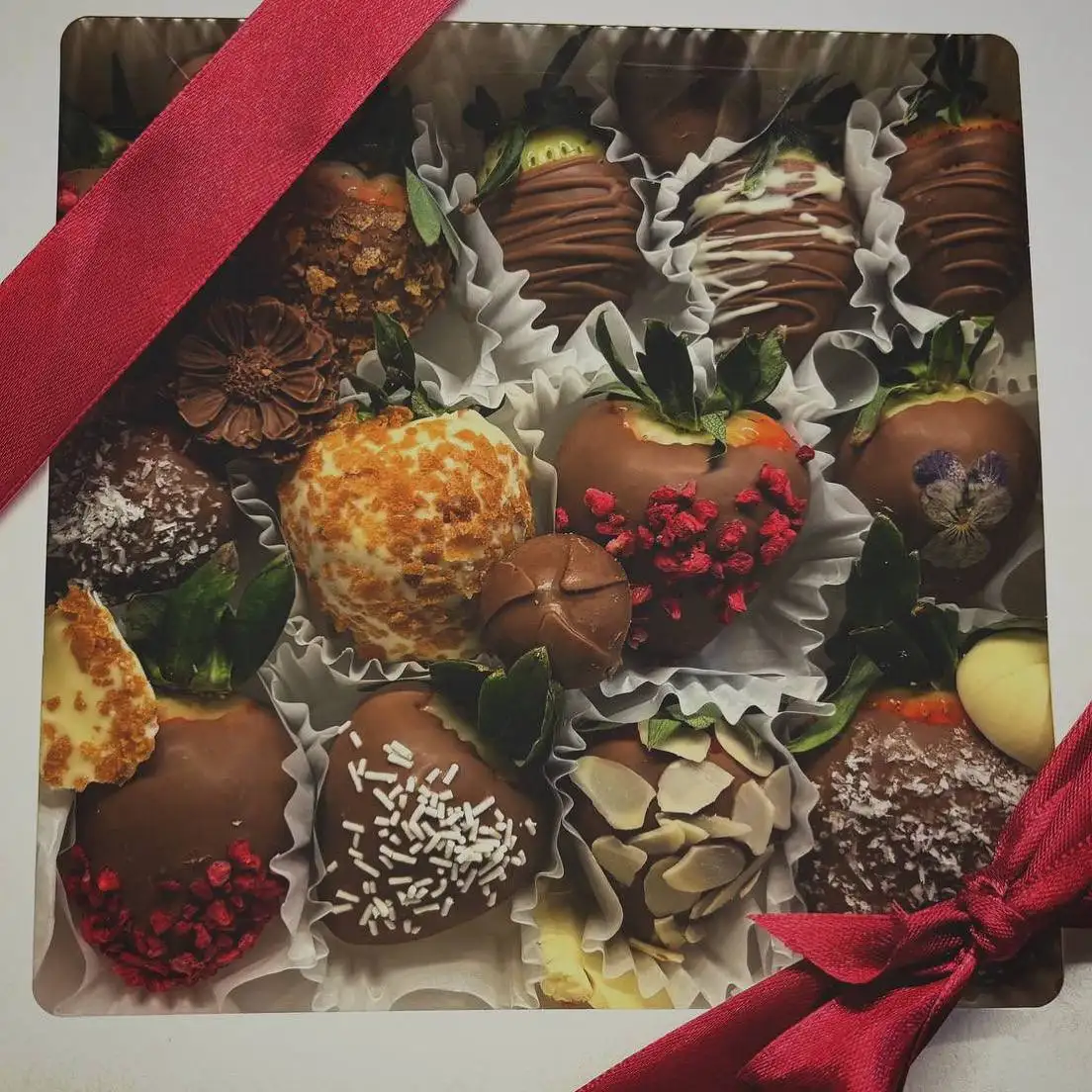 Бельгийский и итальянский шоколад ручной работы с фруктами - Кондитерские изделия (Хобби и отдых) в Химки