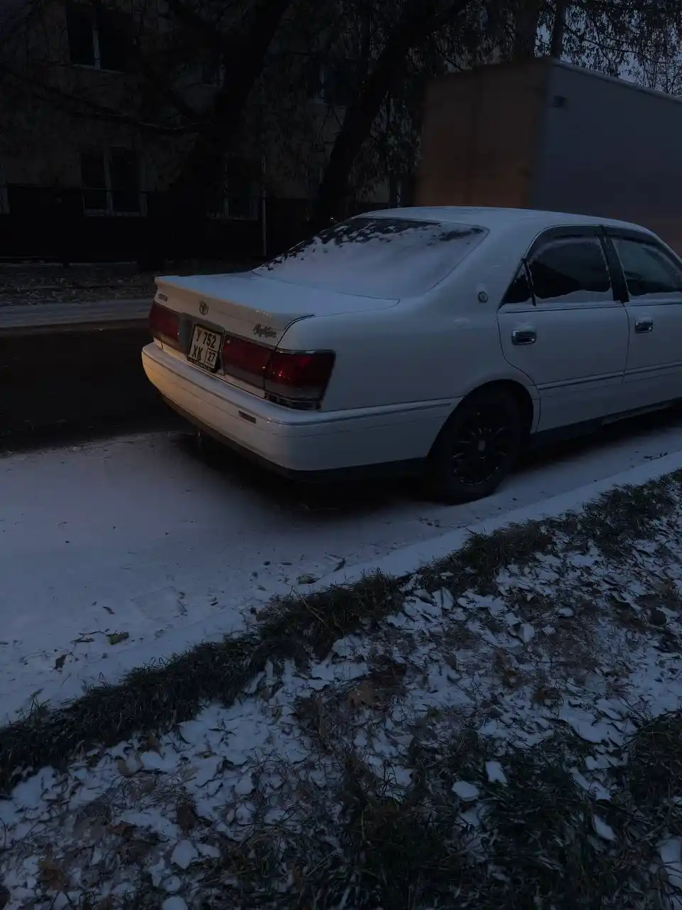 Тойота краун 2.0