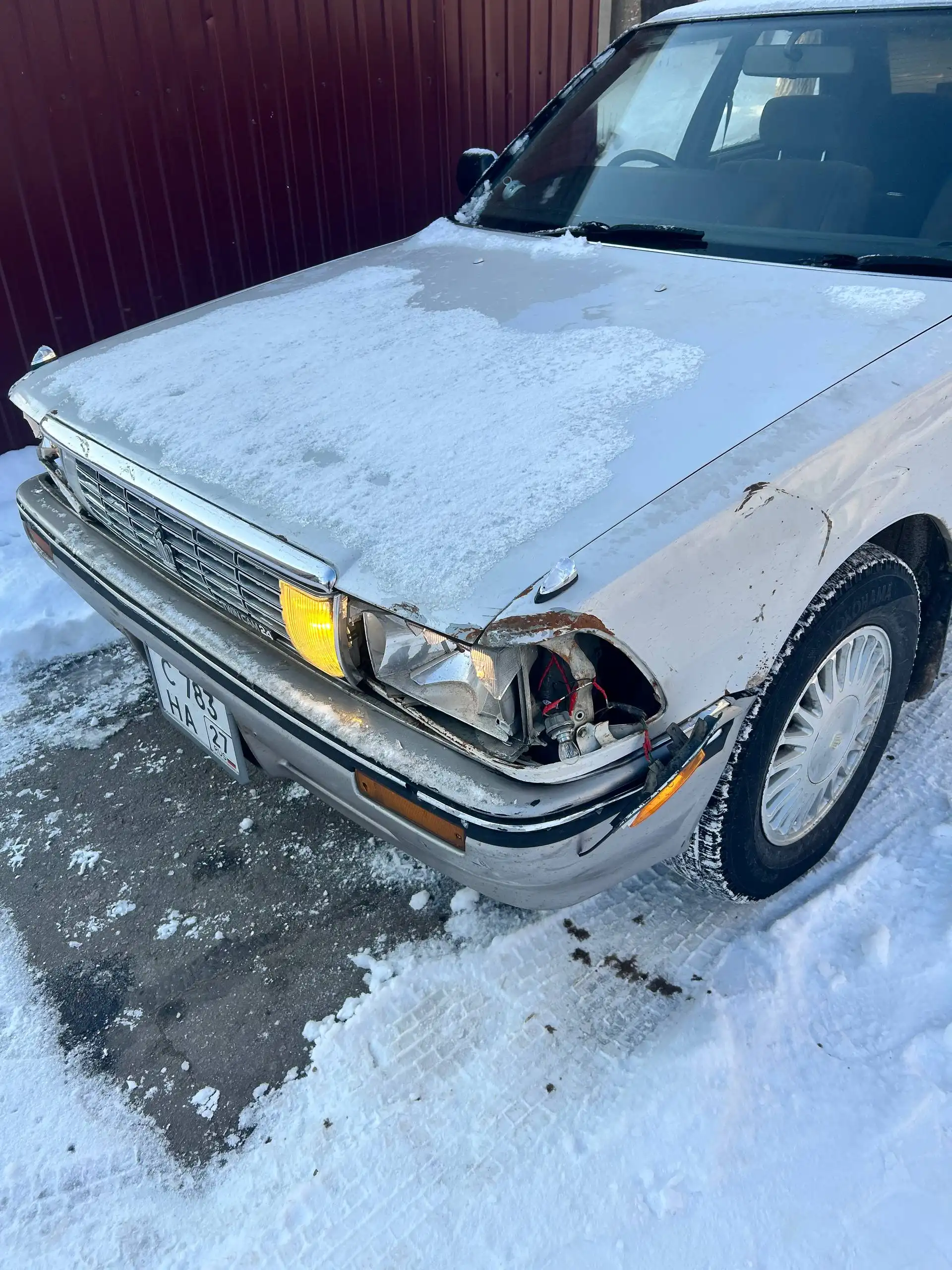 Продам Toyota Crown GS131