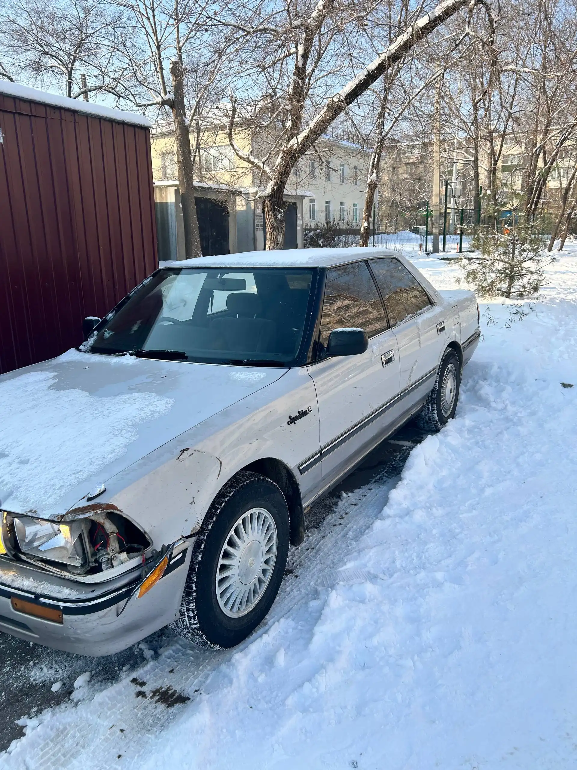 Продам Toyota Crown GS131