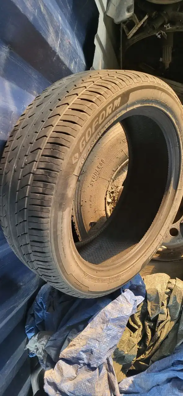 Продам 4 летние покрышки