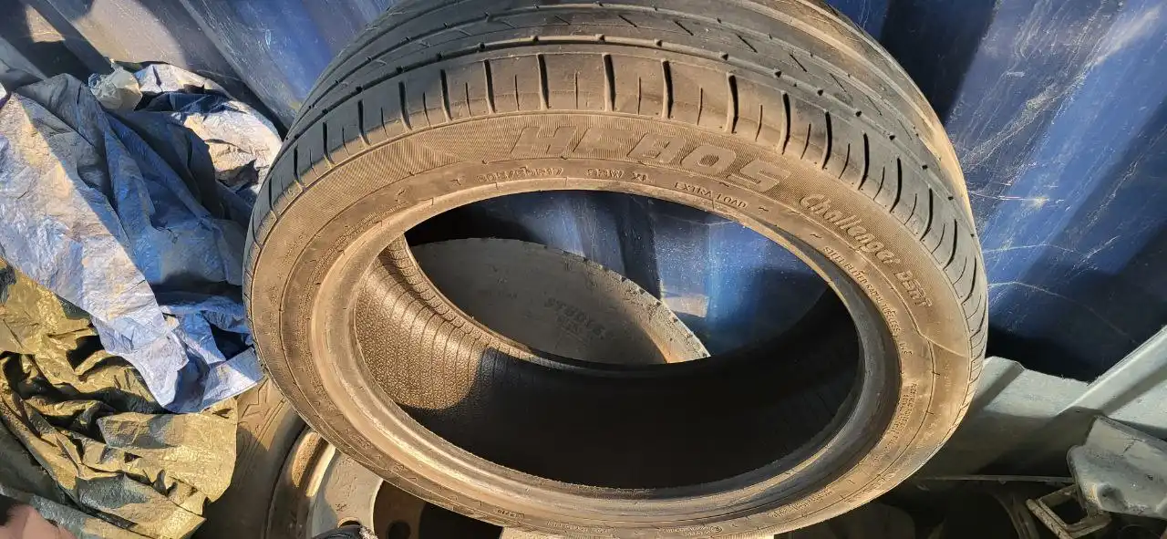 Продам 4 летние покрышки