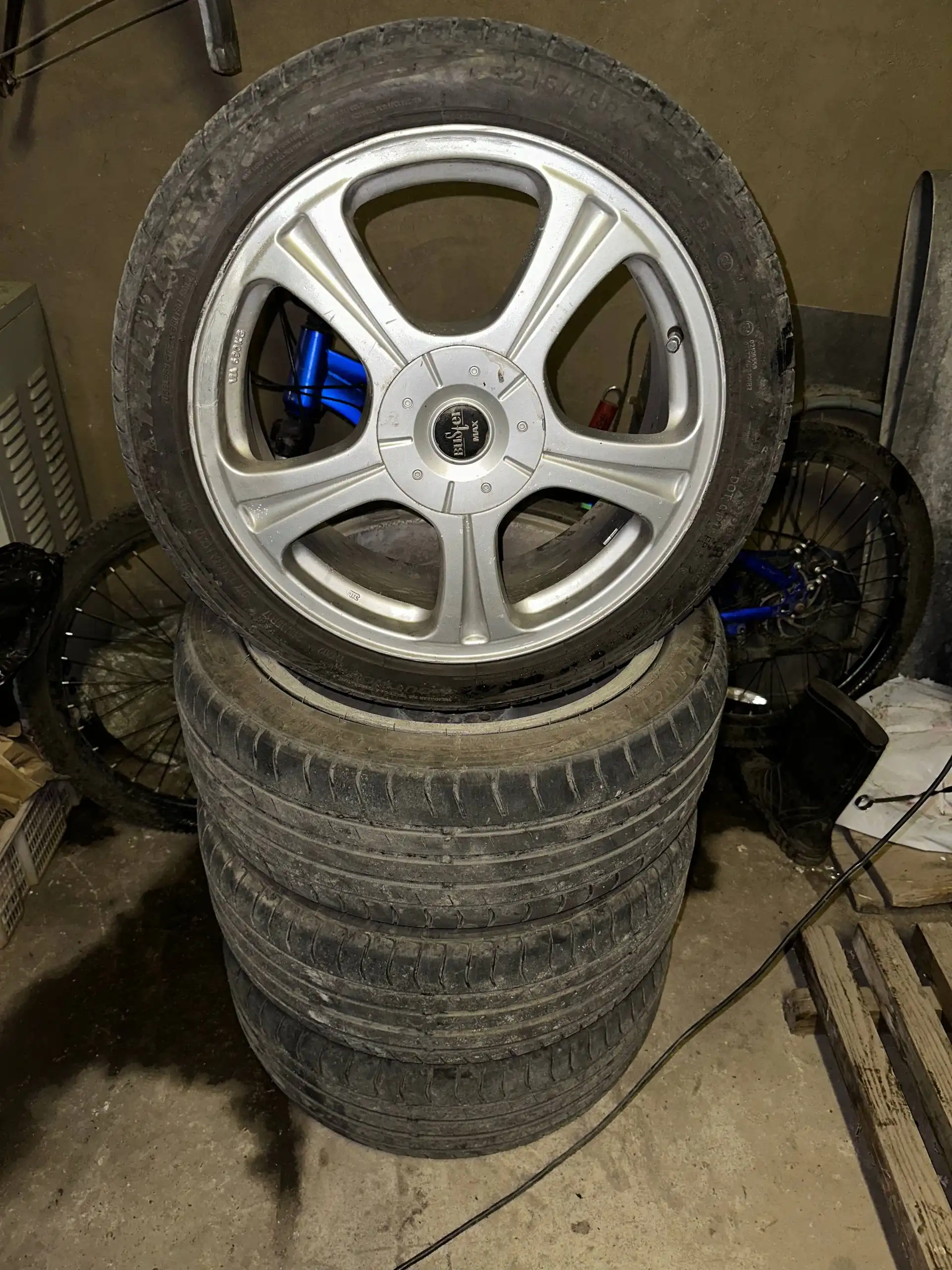 Колеса в сборе с летней резиной R17