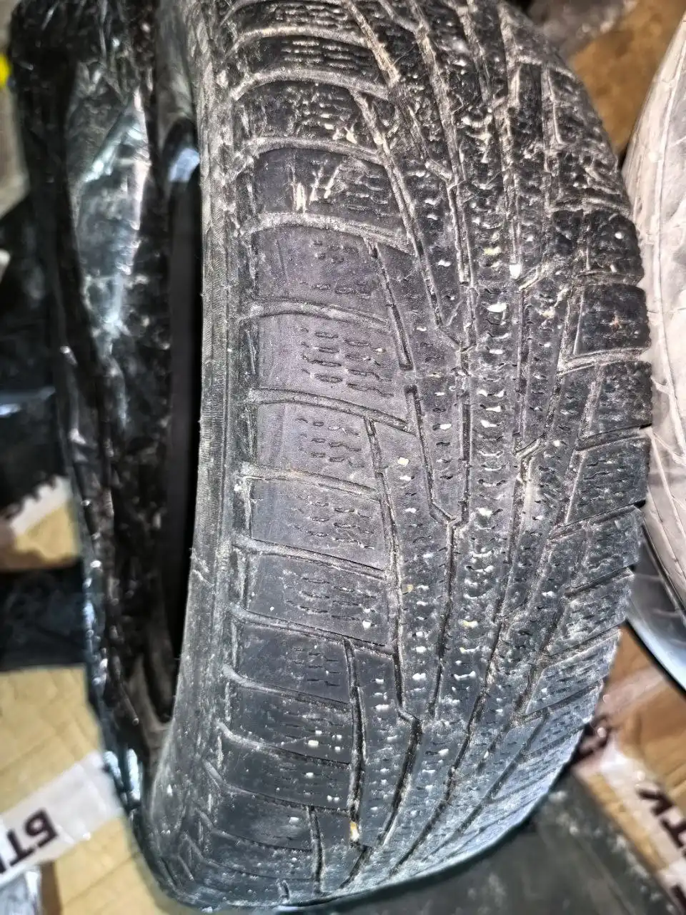 Продажа зимней резины 225/55/17 и 195/65/15