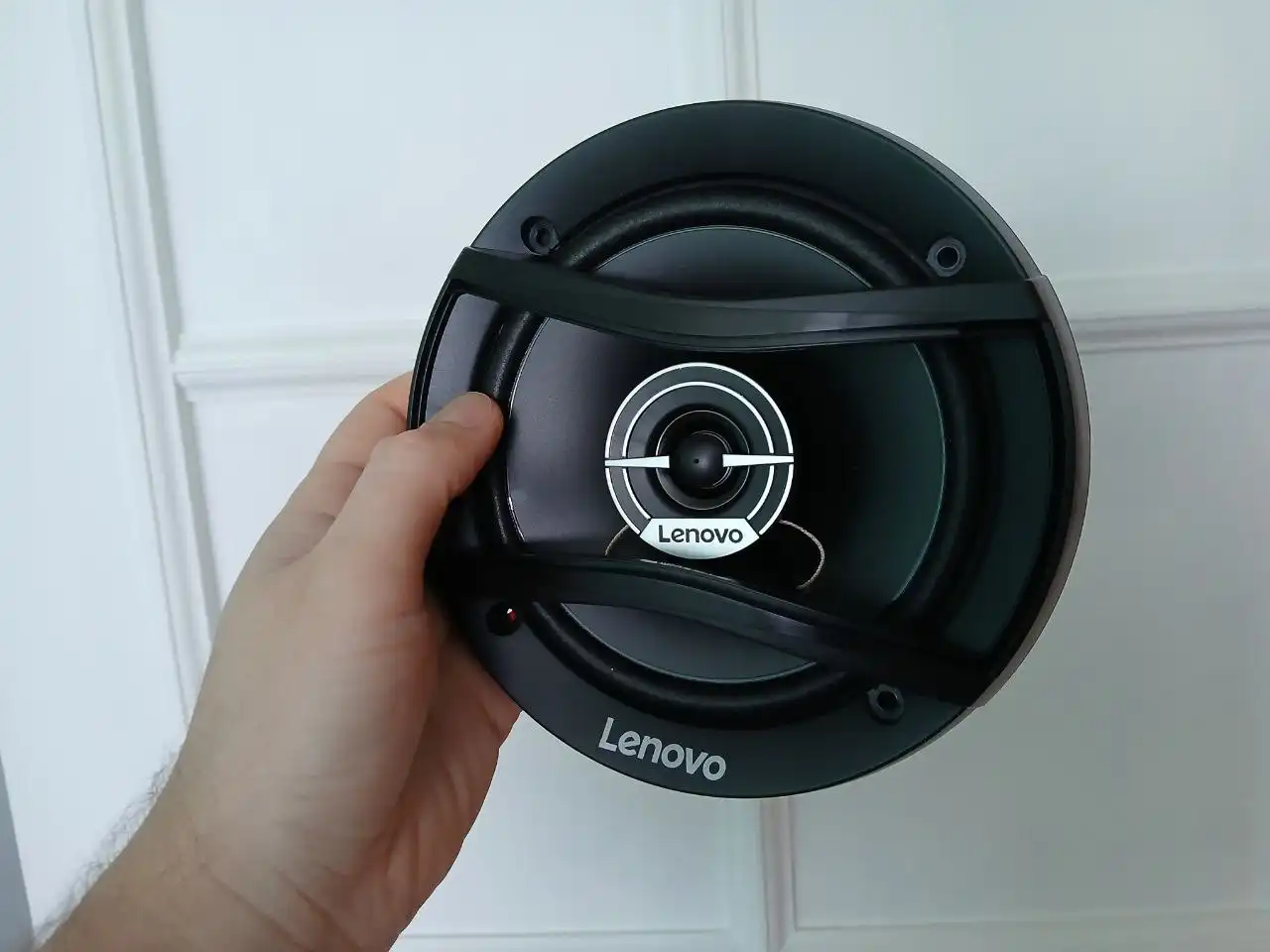 Динамики Lenovo на 16