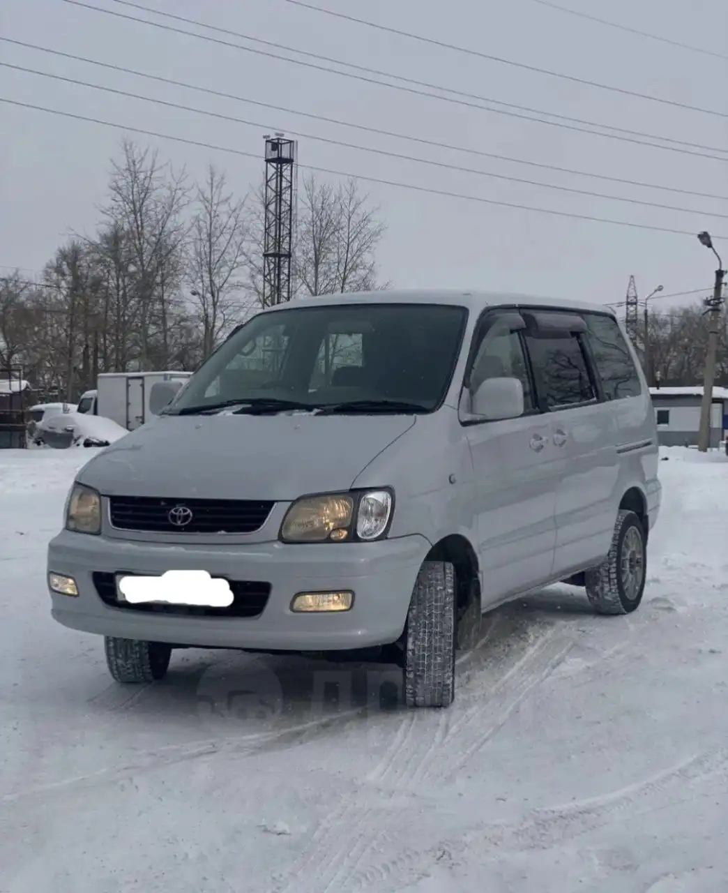 Тойота Таун Эйс Ноан 1999 года