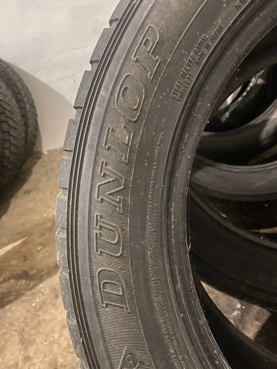Продажа зимней резины R20 Dunlop Grandtrek SJ6