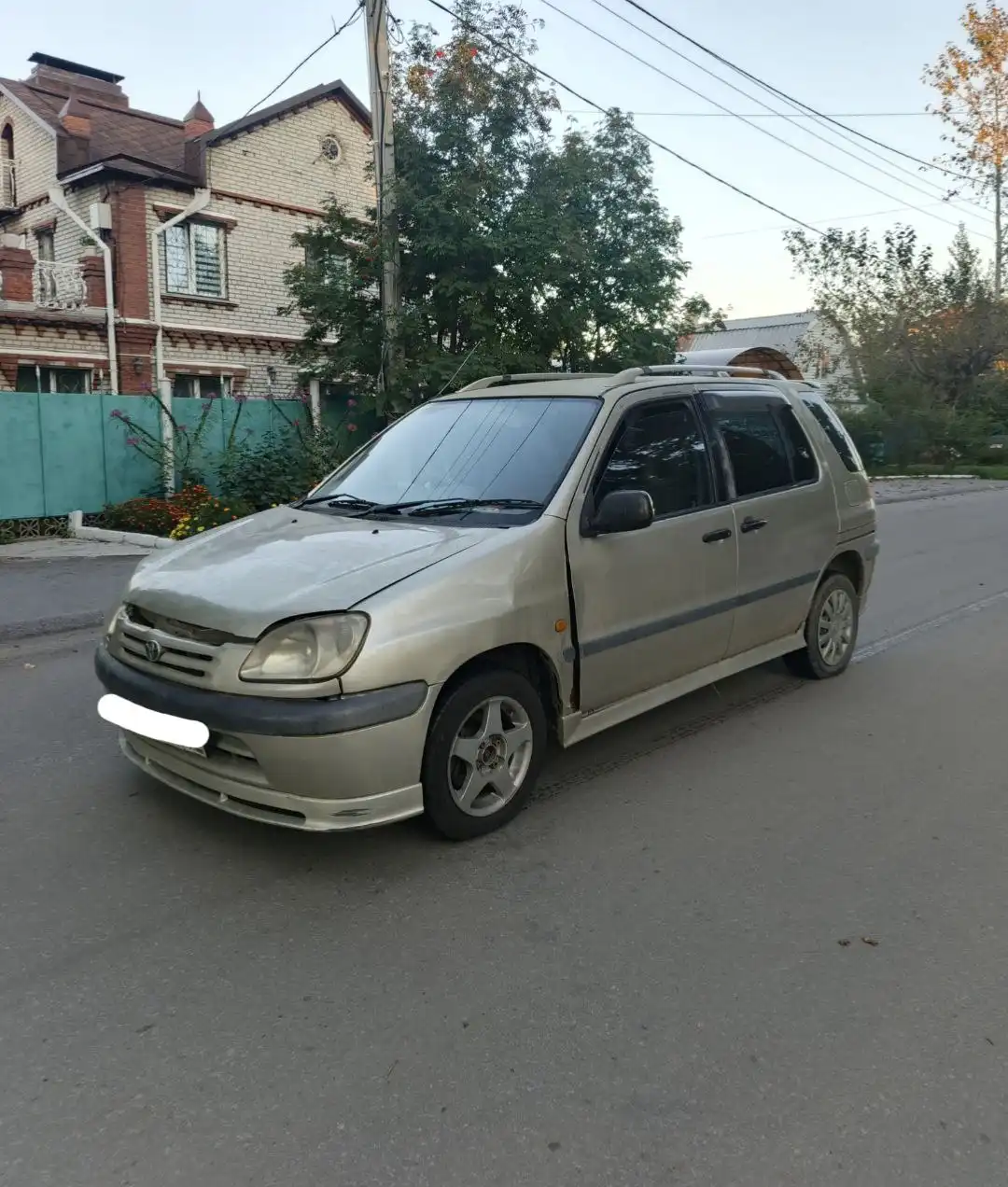 Продажа Toyota Raum 1997 года