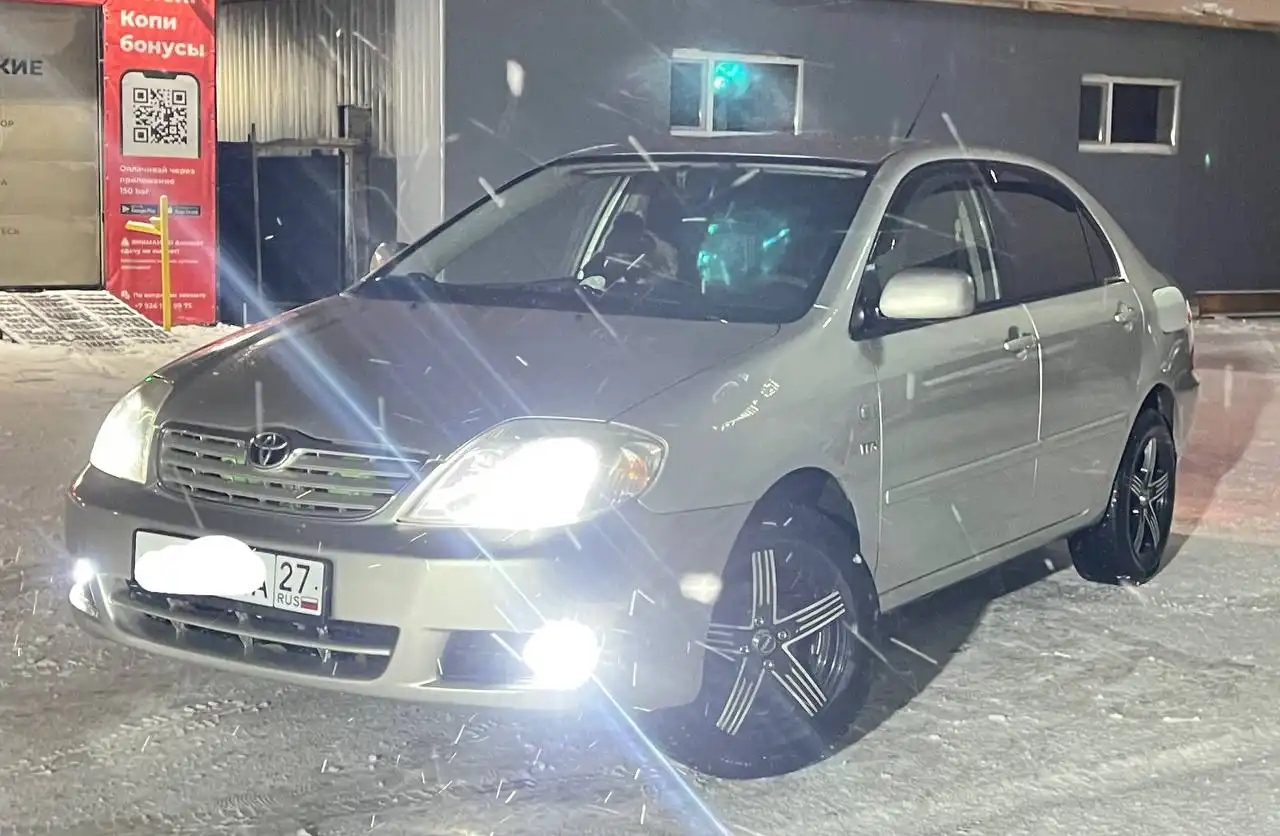 Продажа Toyota Corolla 2005 года с механической коробкой передач