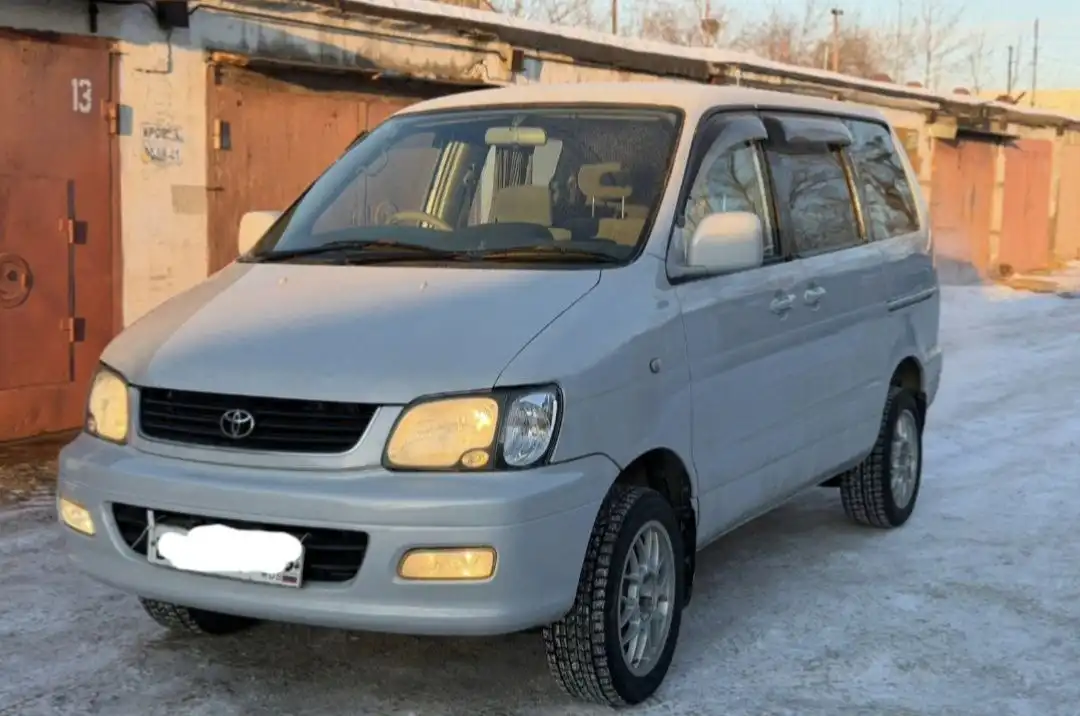 Продажа Toyota Town Ace Noah 1999 года