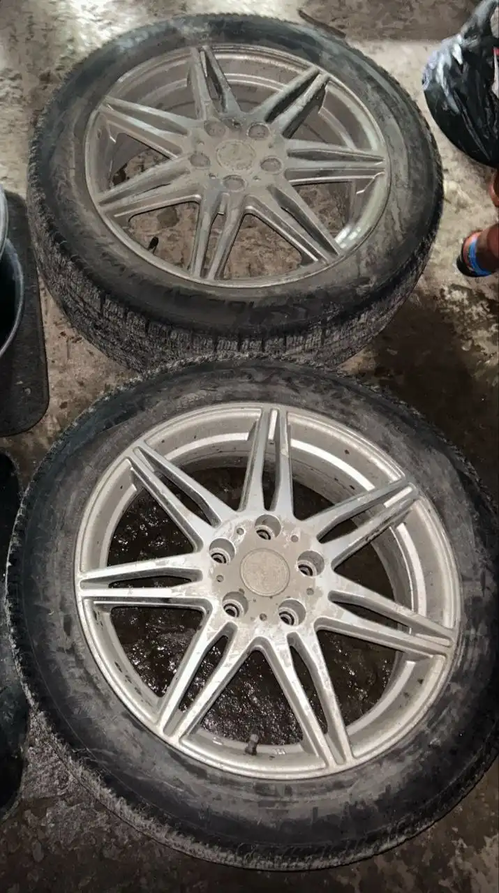 Продам зимнюю резину с дисками 17r 205/55