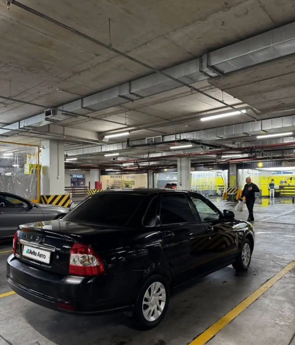 Продажа автомобиля Lada Priora 2017 года